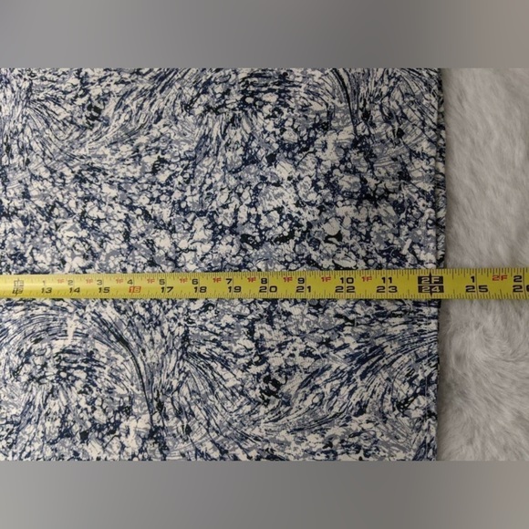 NWT MM LAFLEUR Townsend Top in Indigo Marble. Women’s Size L - Picture 5 of 8